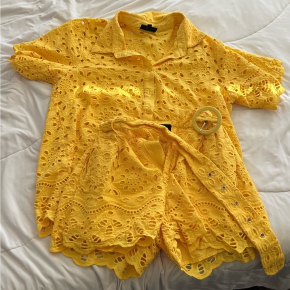 Vici Sunlit Yellow Eyelet Set - Picture 10 of 10